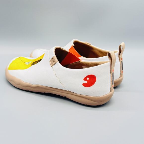 UIN Shoes Womens 5.5 White Canvas Toledo Dog Girl Art Walking Travel Slip On - Picture 6 of 13